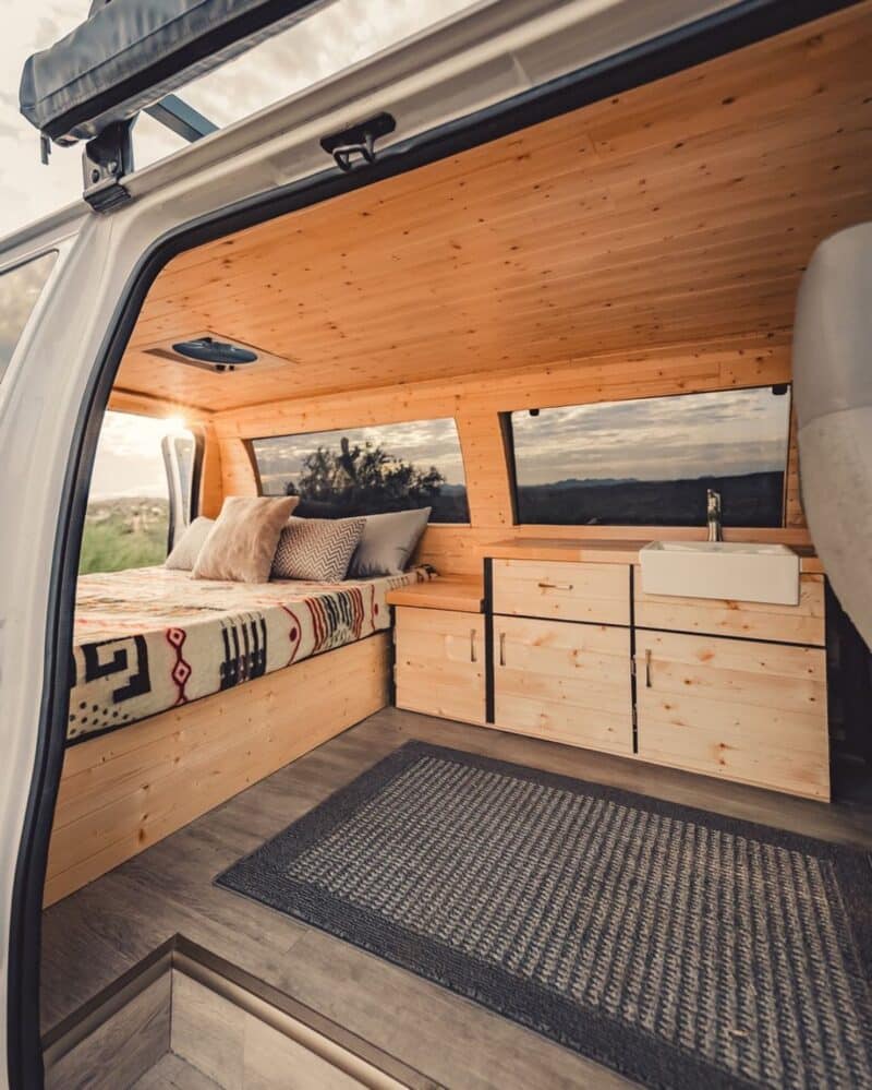 9 Modern Vans With Office Space Design Inspiration VanConverts