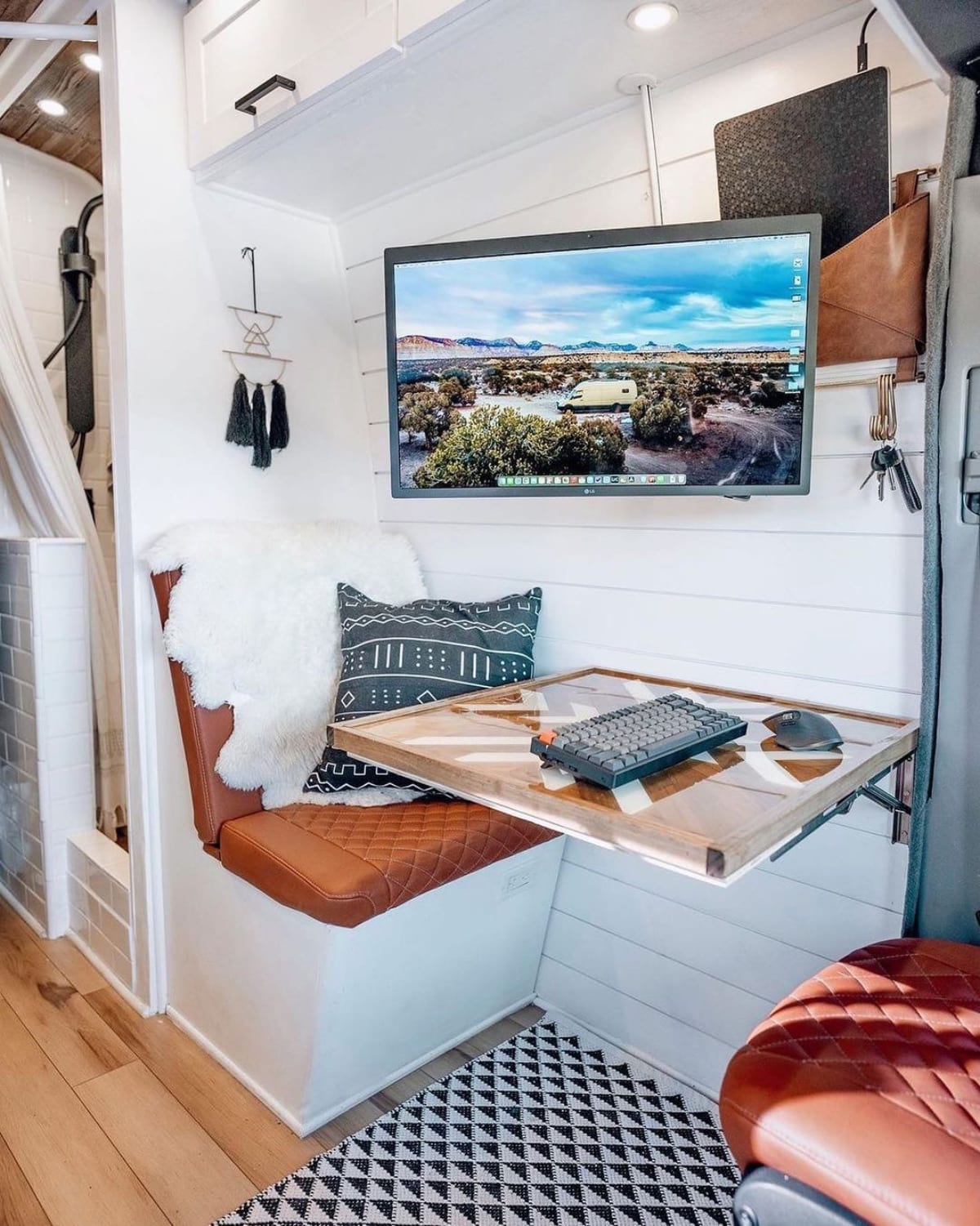 vanlife office