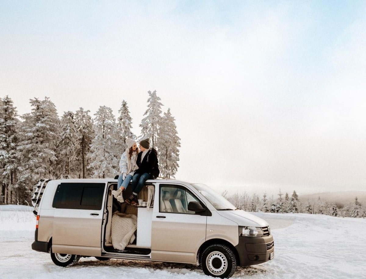 van life essentials and gear for winter